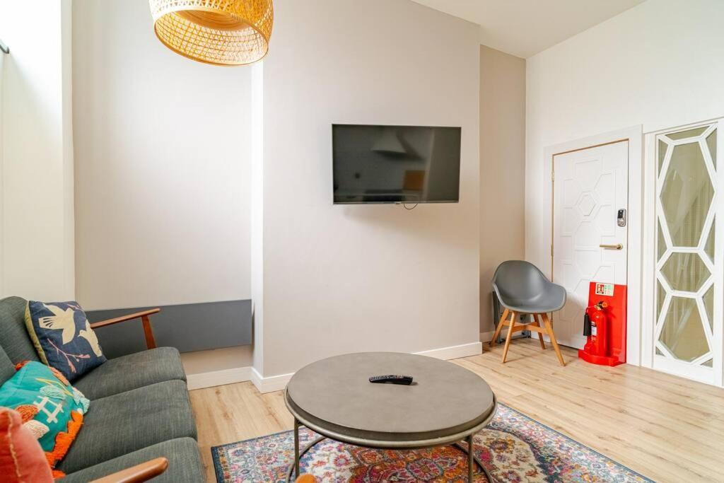 Stunning 2 Bed Apartment, Heart Of The Barbican Plymouth Exterior photo