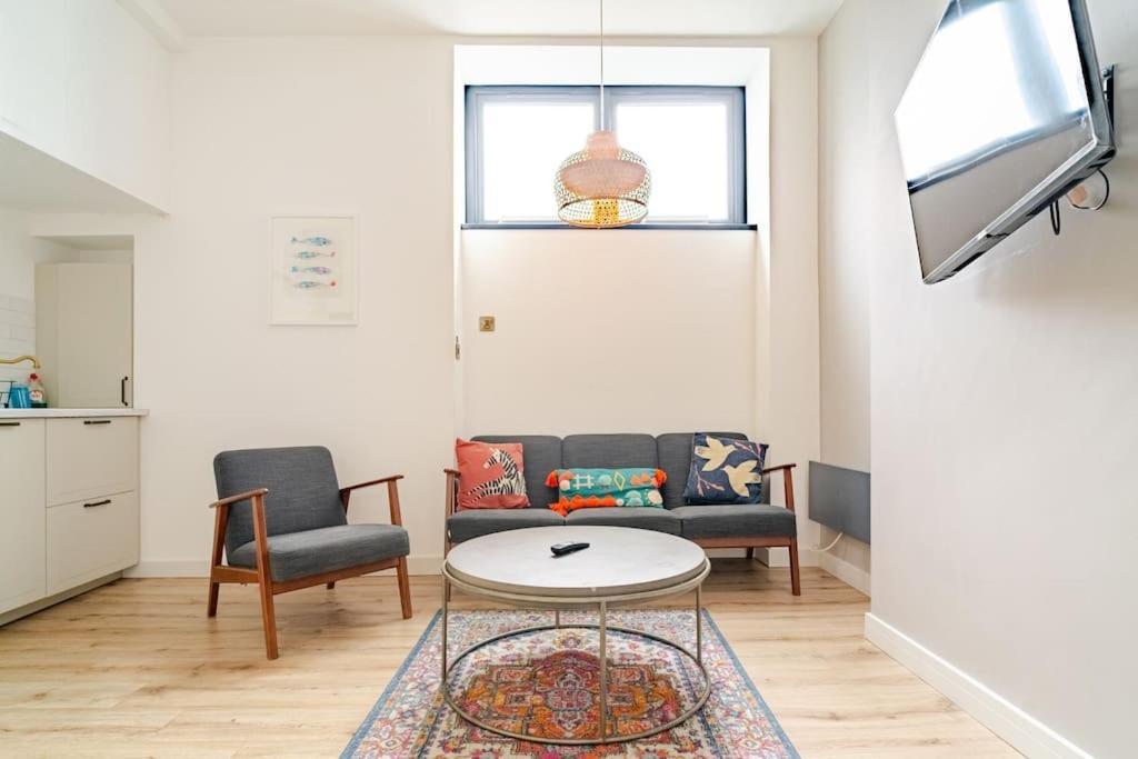 Stunning 2 Bed Apartment, Heart Of The Barbican Plymouth Exterior photo